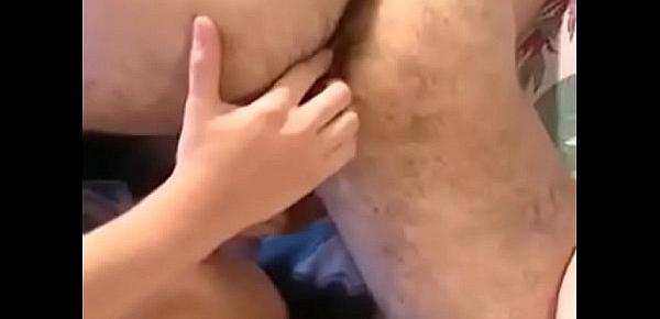  Carina adolescente italiana pelosa ama la sborra in bocca